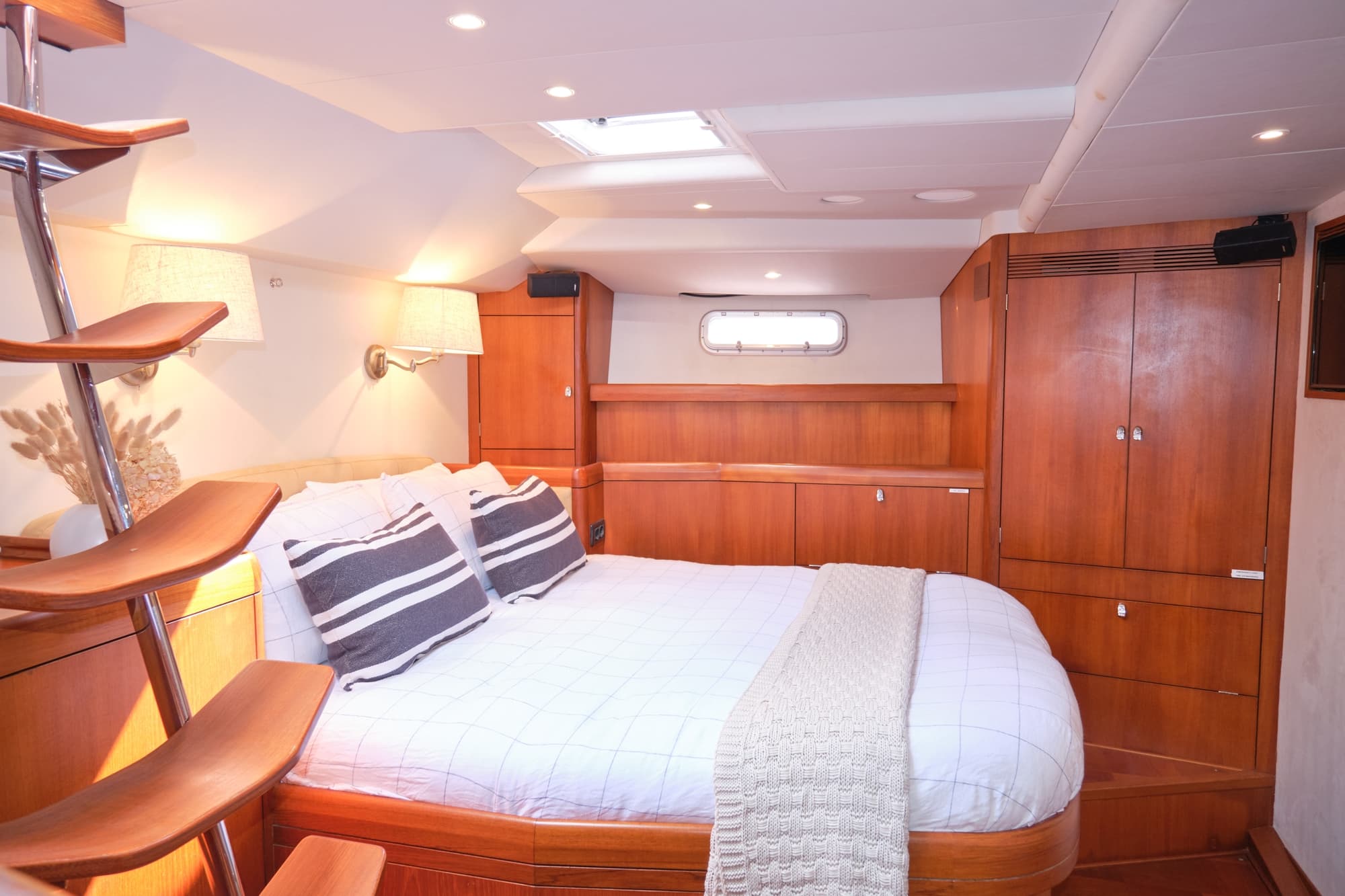 Humphries Yacht Design Image Gallery Luxury Yacht Browser by